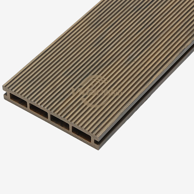 Étapes d'installation de terrasse WPC pour les projets commerciaux
