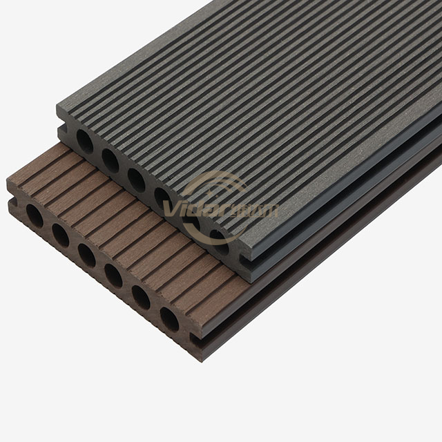 Mince cannelé gris profond 140x22mm Wpc Decking Backyard Hollow Wpc Decking extérieur